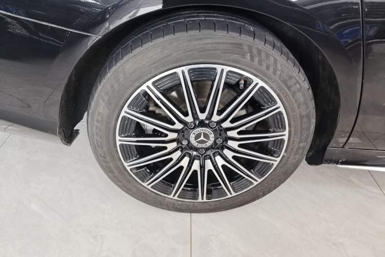 Used Mercedes-Benz E-Class 2018 Facelift E 200 L Sport Edition