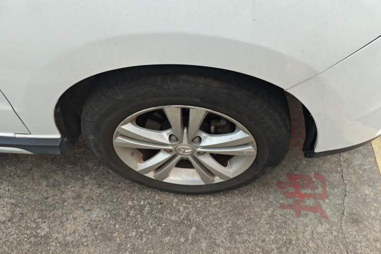 Used HYOSOW H3 2016 H3F 1.5L Manual Prestige Edition Right Front Wheel Hub