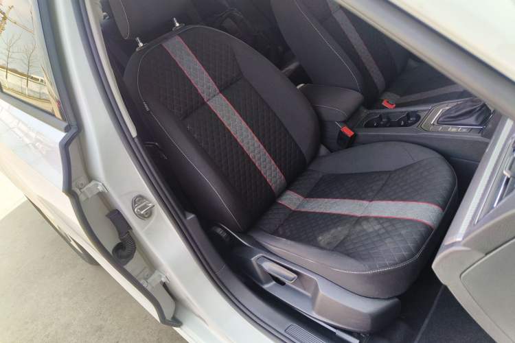 Used Volkswagen Lamando 2021 230TSI DSG Fashion Edition
