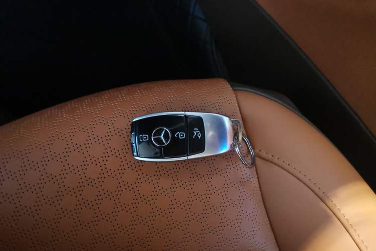 Used Mercedes-Benz Vito 2023 2.0T Business Version 7 Seats
