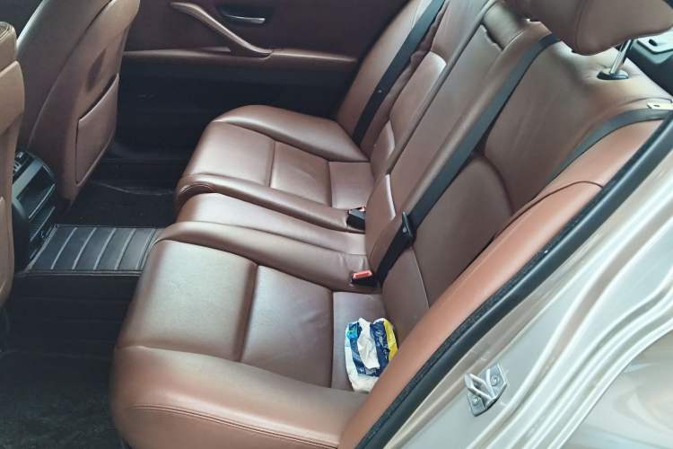 Used BMW 5 Series 2014 525Li Leading Model
