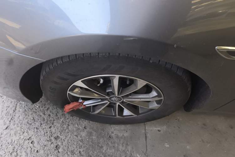 Used BYD Qin PLUS 2023 Champion Edition DM-i 55KM Leading Model Left Front Wheel Hub