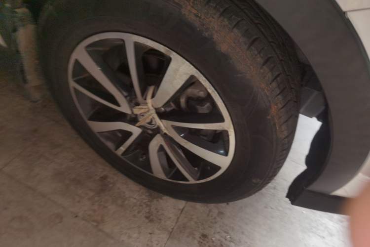 Used Dongfeng Fengon 580 2017 Revised Version 1.5T CVT Luxury Edition