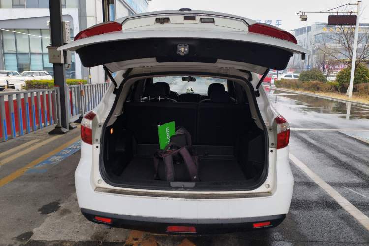 Used Venucia T70 2015 1.6L Manual Ruixing Edition