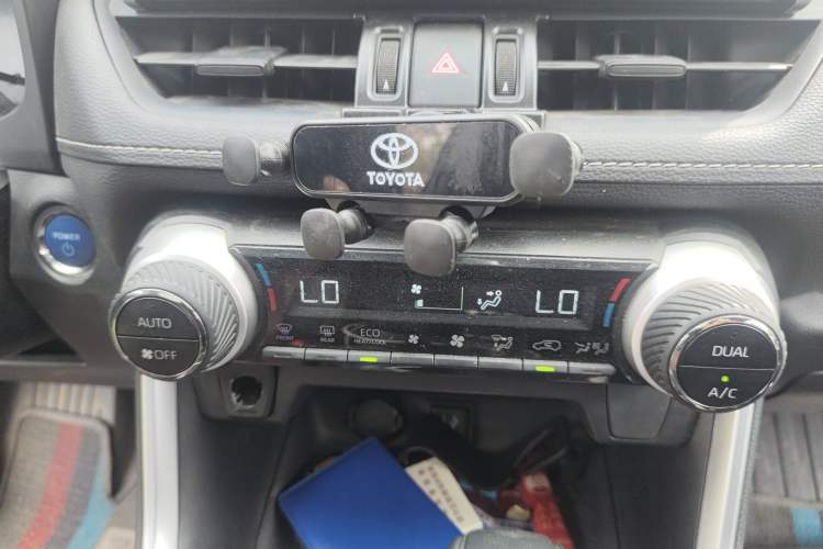 Used Toyota RAV4 2021 Dual-Engine 2.5L E-CVT Two-Wheel Drive Elite Edition