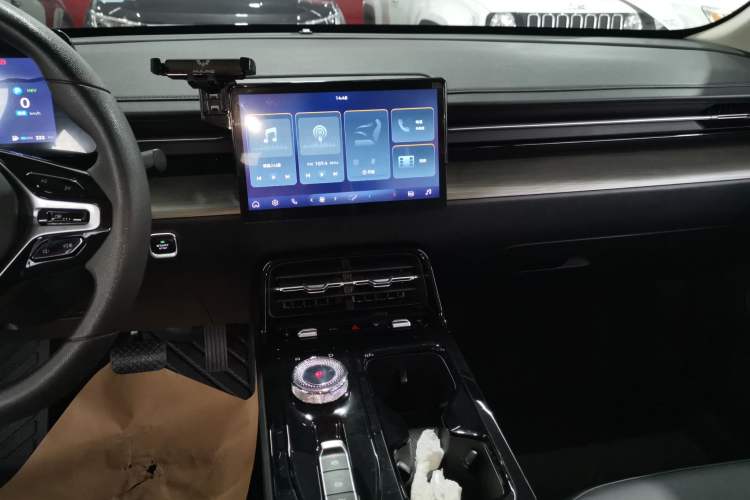 Used Wuling Xingguang 2023 70 Standard Edition Audio And AC Panel