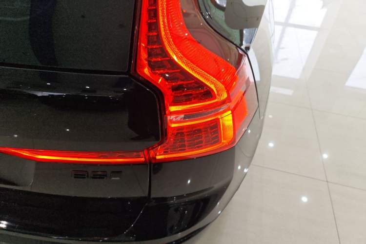 Used Volvo XC60 2025 B5 Four-Wheel Drive Smart & Advanced Midnight Black Edition