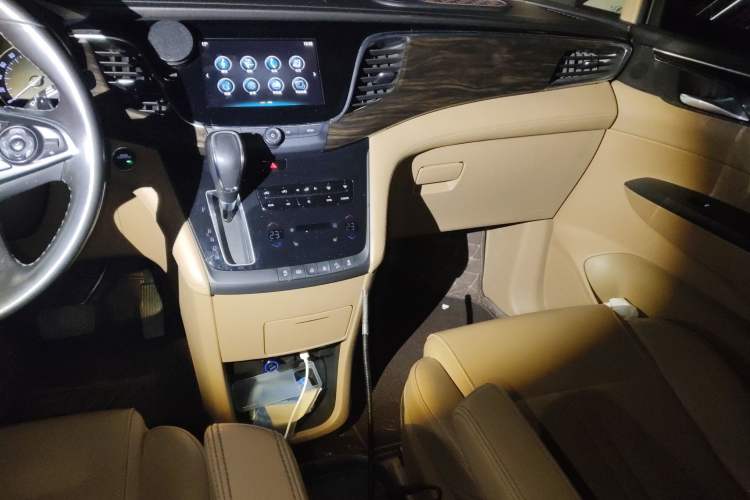 Used Buick GL8 2017 ES 28T Luxury Model China V Standard