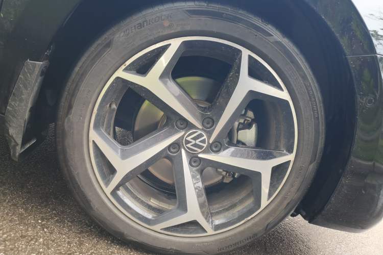 Used Volkswagen Passat 2025 Outstanding Model 380TSI Starry Dragon Glorious Edition
