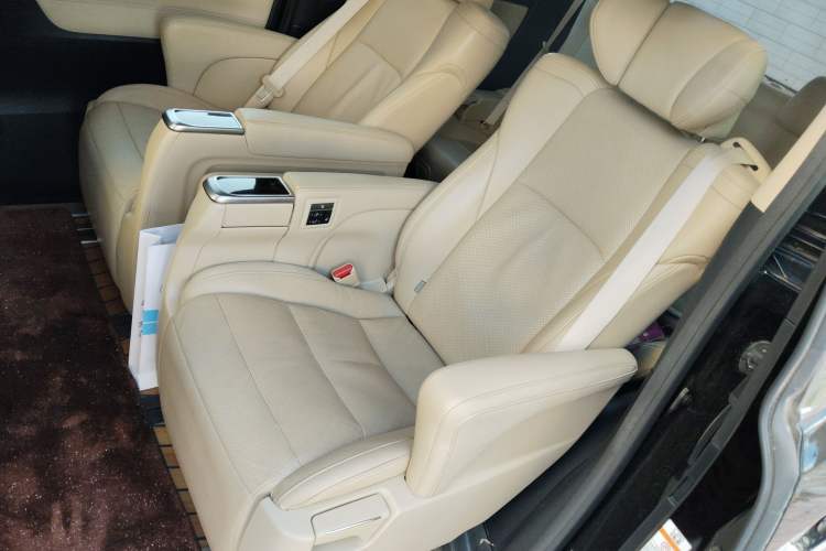 Used Toyota Alphard 2020 Dual-Engine 2.5L Luxury Edition Left Rear Seat