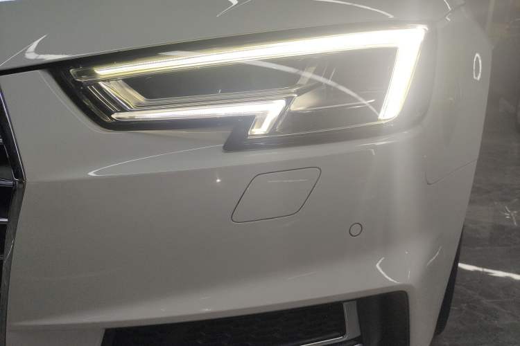 Used Audi A4L 2018 30th Anniversary Edition 40 TFSI Fashion Model