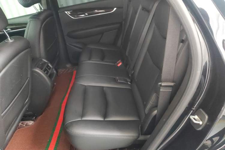 Used Cadillac XT5 2018 28E Four-Wheel Drive Tech Version Left Rear Seat