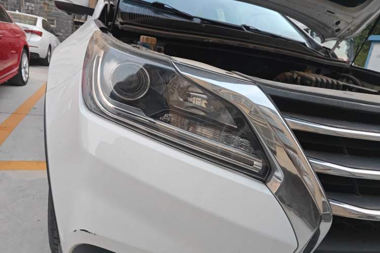 Used HYOSOW S6 2017 1.5T Manual Phantom Joy Model
