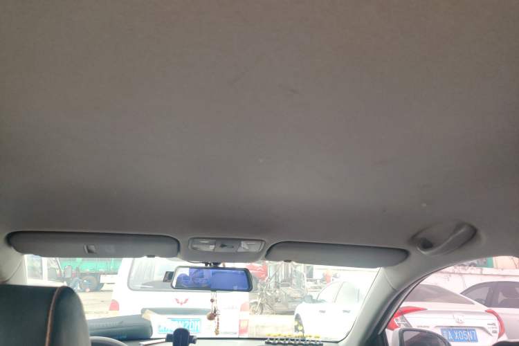 Used Hyundai Verna (older generation) 2016 1.4L Automatic Smart GLS Headliner