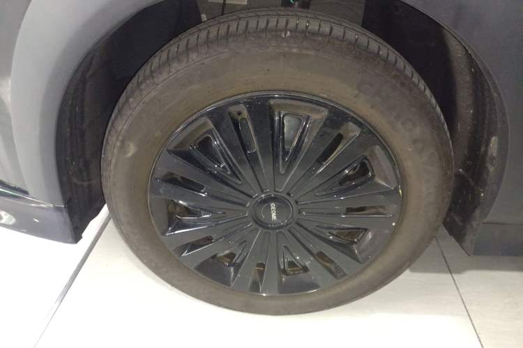 Used Geely Galaxy Panda 2024 200km Panda Kart Left Front Wheel Hub