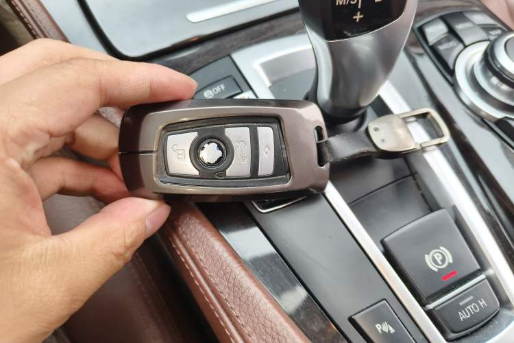 Used BMW 5 Series 2017 525Li Leading Model