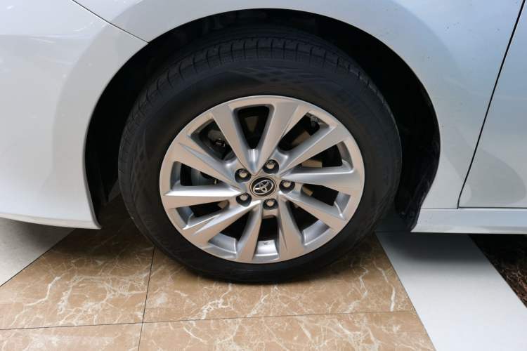 Used Toyota Camry 2023 2.0GVP Premier Edition Left Front Wheel Hub