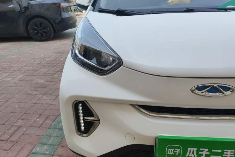 Used Chery QQ Little Ant 2022 Sweet Pink Edition Half-Sugar Version Lithium Iron Phosphate 30 kW 301 km