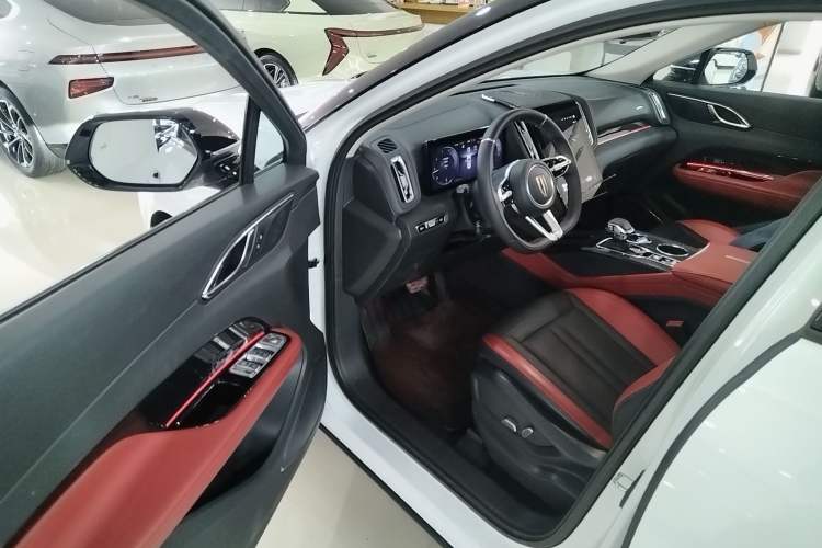 Used Hongqi HS3 2023 1.5T Two-Wheel Drive Shanwei Edition
