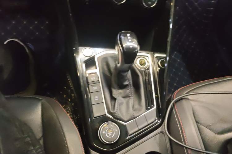 Used Volkswagen Tayron 2019 330TSI Four-Wheel Drive Luxury Version China VI Standard
