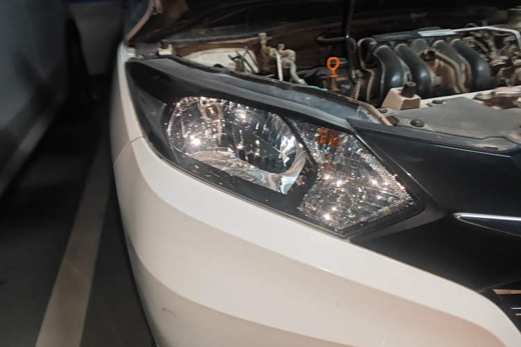 Used Honda Vezel 2015 1.5L CVT two-wheel drive Comfort trim
