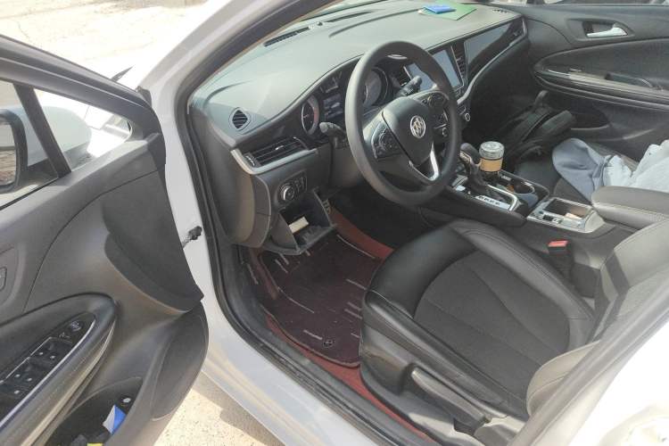 Used Buick Verano 2015 Sedan 20T Dual-Clutch Leading Model