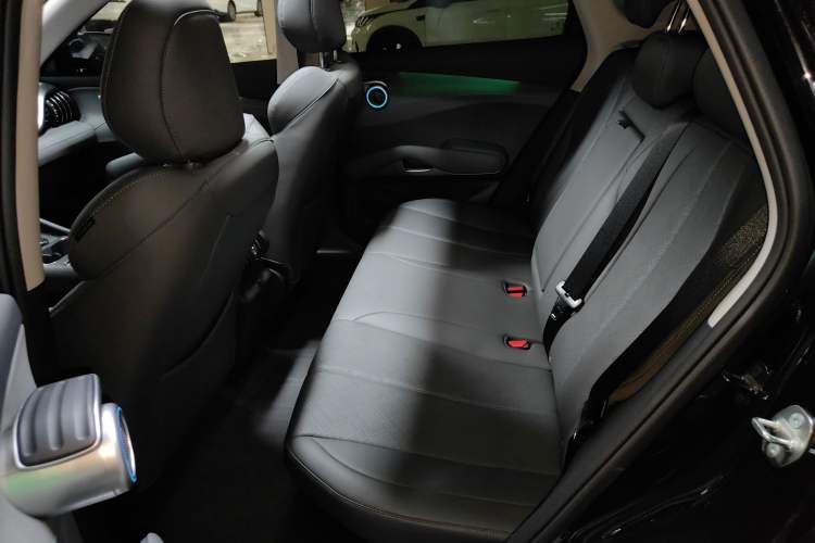 Used BYD Yuan PLUS 2025 Intelligent Driving Version 430 KM Beyond-Range Edition Left Rear Seat