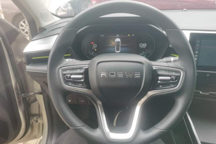 Used Roewe i5 2021 1.5L CVT Diamond Edition
