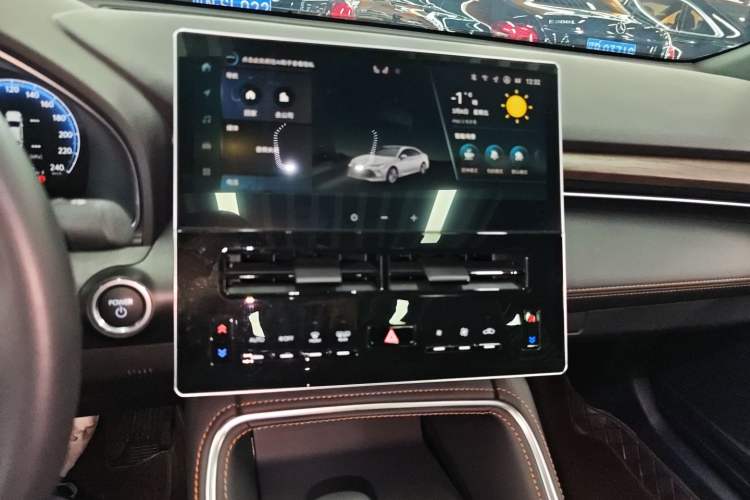 Used Toyota Avalon 2024 Dual-Motor 2.0L Luxury Edition