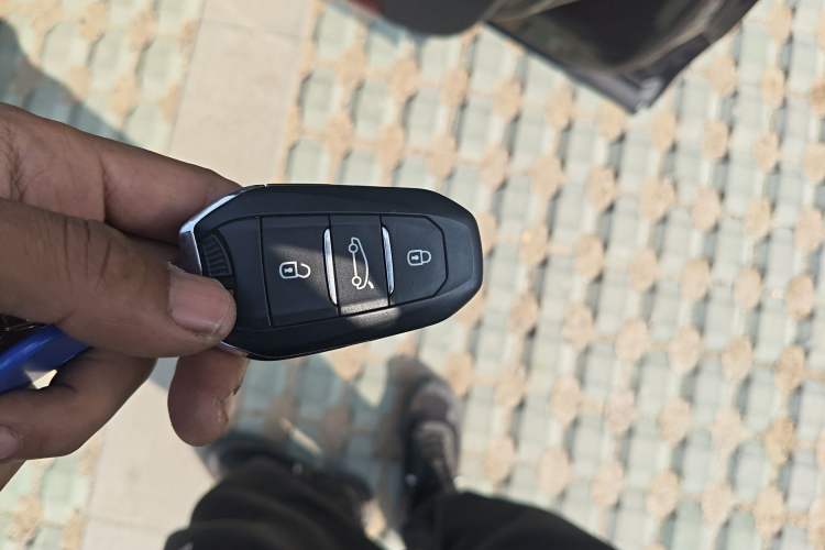 Used DS 5 2014 1.6T Luxury Edition THP160 Vehicle Key