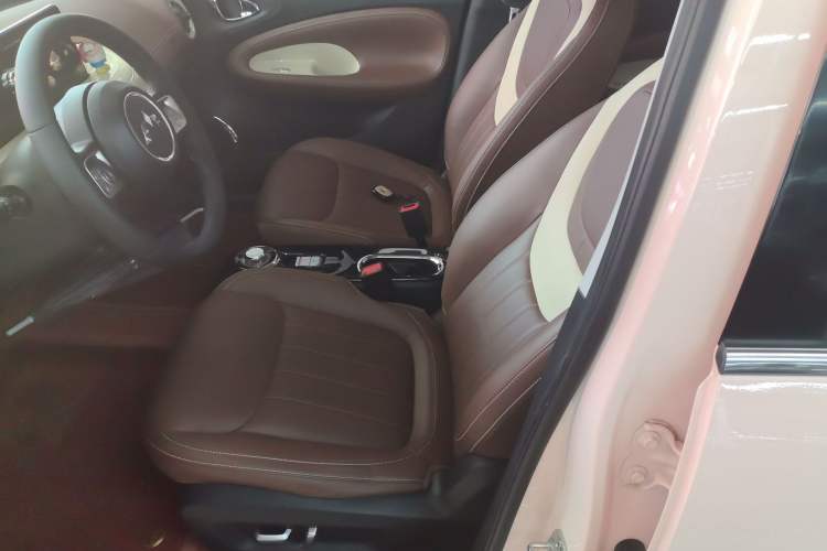 Used Wuling Bingo 2023 410 km Lingxi Deluxe Edition
