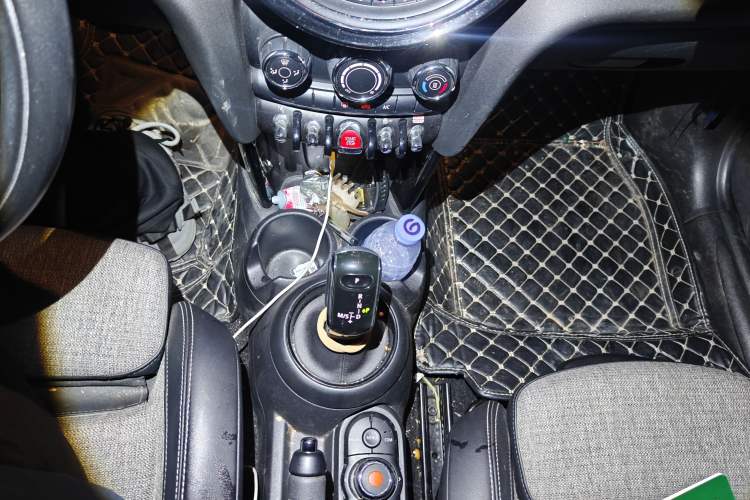 Used MINI MINI 2019 1.5T COOPER Classic Edition