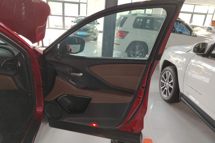 Used Acura CDX 2021 1.5T Two-Wheel Drive Deluxe Edition
