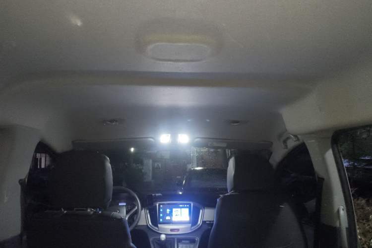 Used JAC Refine M4 2018 2.0L Manual Express Version Headliner