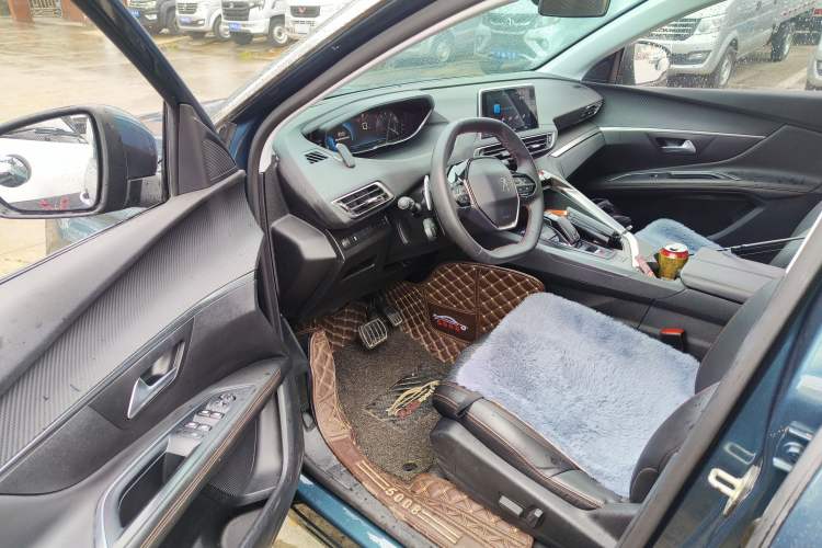 Used Peugeot 5008 2017 380THP 7-Seater Elite Edition Driver Seat