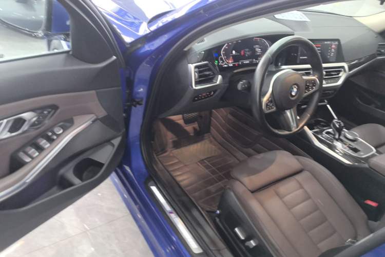 Used BMW 3 Series 2021 Second Facelift 325Li M Sport Package Driver Seat