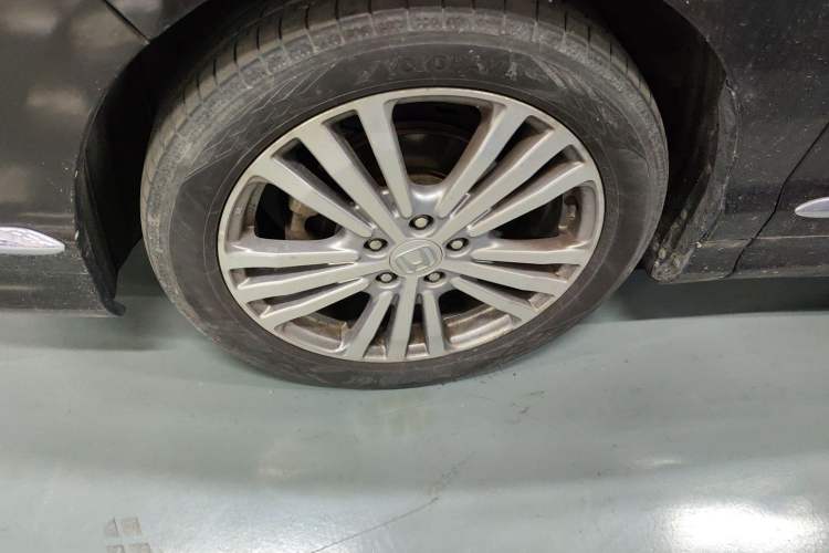 Used Honda Elysion 2016 2.4L Supreme Edition Left Front Wheel Hub