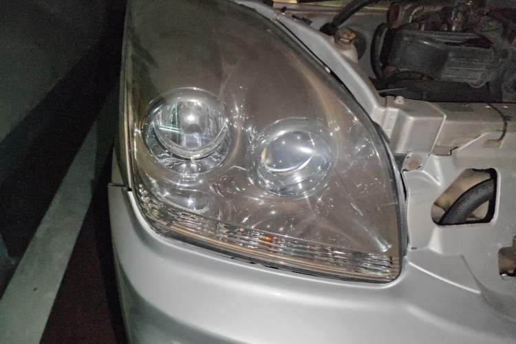 Used Suzuki Wagon R 2010 e 1.4L Manual ES Economy Model Right Front Headlight