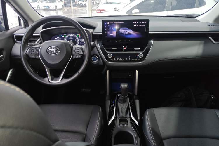 Used Toyota FRONTLANDER 2023 2.0L Smart Electric Hybrid Dual-Engine Deluxe Version