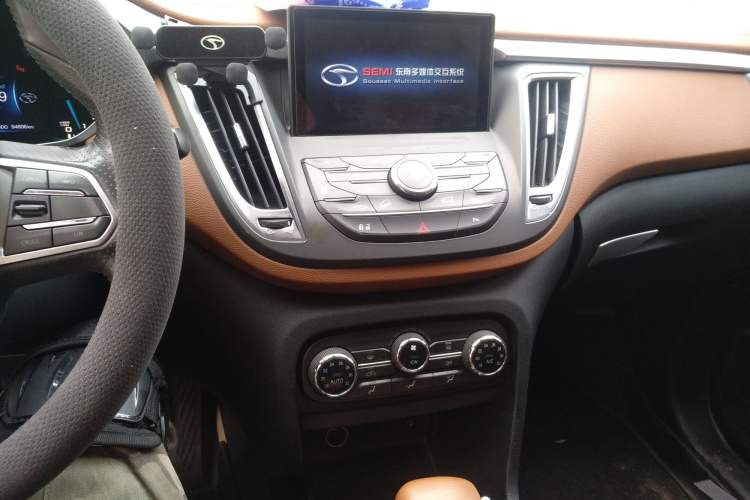 Used Soueast DX7 2015 1.5T Automatic Prestige Model