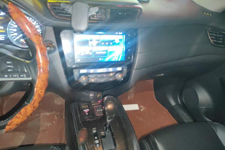 Used Nissan X-Trail 2019 2.0L CVT Smart Connect Comfort Edition 2WD
