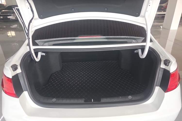 Used Geely Auto Emgrand GL 2020 1.4T CVT Luxury Model Trunk