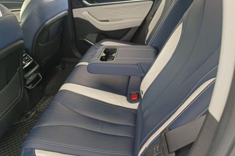 Used Geely Auto Monjaro L 2022 1.5T Leishen Hi·F Plug-in Hybrid Super Xun Left Rear Seat