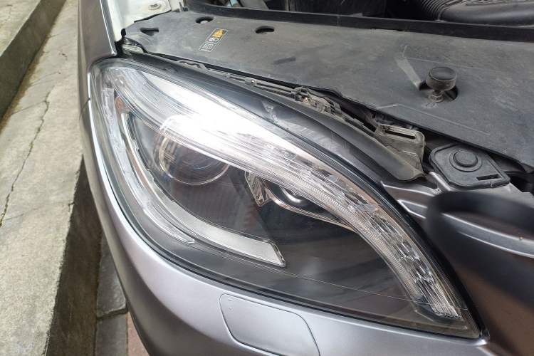 Used Mercedes-Benz M-Class 2014 ML 400 4MATIC Luxury Model