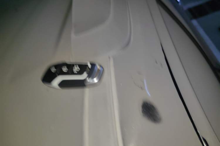 Used Ford Explorer 2013 3.5L Deluxe Model
