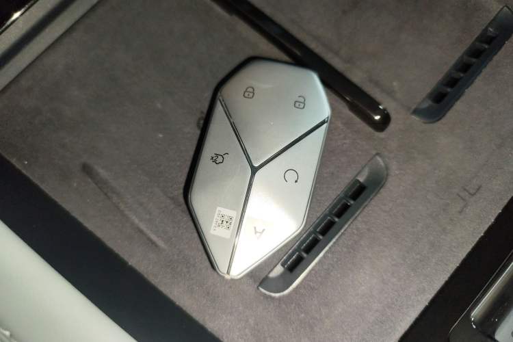 Used Formula Leopard Leopard 5 2023 Cloud Ride Flagship Edition