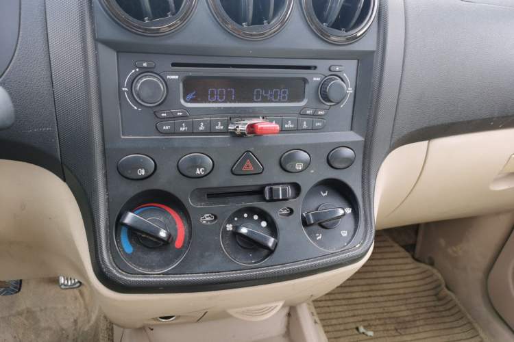 Used Wuling Hongguang 2010 1.4L Luxury Model
