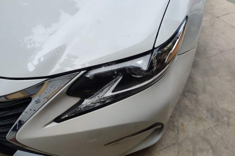 Used Lexus ES 2016 200 Midnight Special Limited Edition
