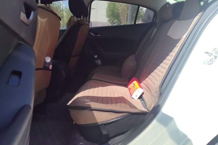 Used Mazda 3 Axela 2017 Sedan 1.5L Automatic Comfort Model Emission Standard China V