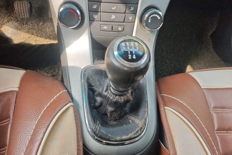 Used Chevrolet Cruze 2013 1.6L SL MT
